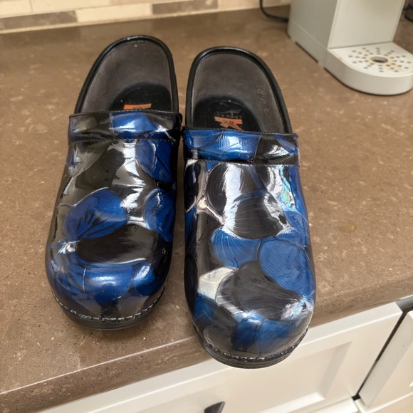 Dansko XP Professional Clogs Marbled Blue Black Size 41 Womens 10.5-11 - Picture 2 of 3